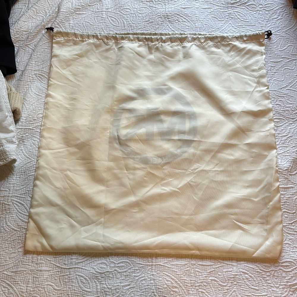 Michael Kors LARGE Tan Dust Bag with Brown Logo - Picture 5 of 5